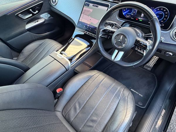 Mercedes-Benz EQE  – Air Suspension | Pan Roof 372068101