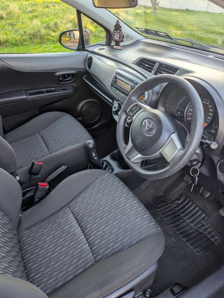 Toyota Yaris 1.0L /NEW NCT 01/27 372083152
