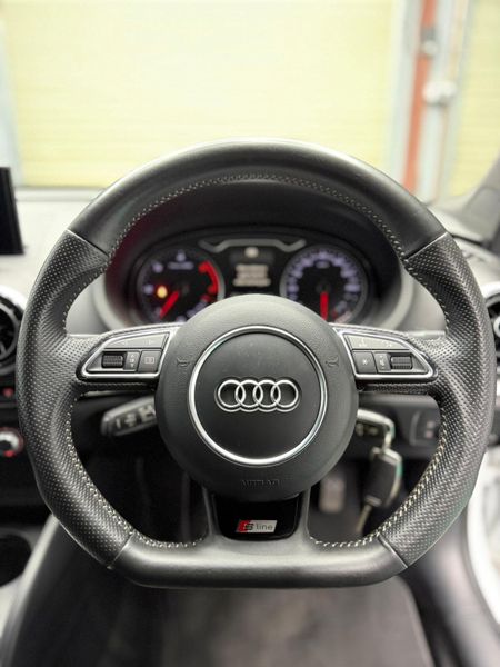 Audi A3 2015 - Automatic + Sline 372139171