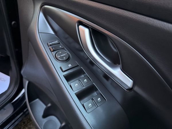 Hyundai i30 2018Fastback 372145016