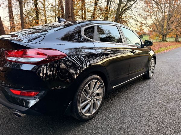 Hyundai i30 2018Fastback 372145053