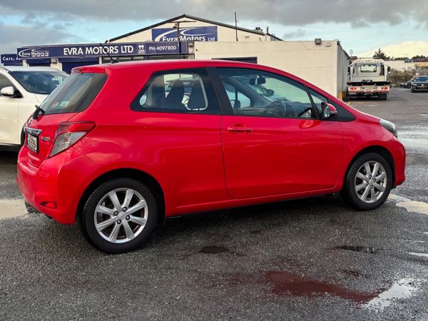 2013 Toyota Yaris 1.0 VVT-I Sport Nct 07/26 372140584