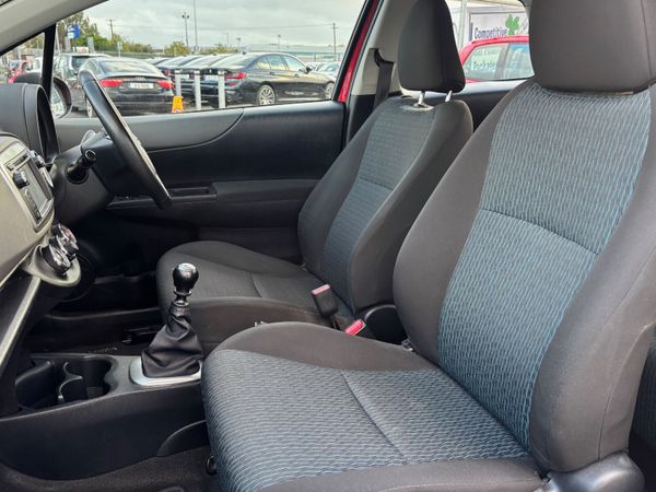 2013 Toyota Yaris 1.0 VVT-I Sport Nct 07/26 372140589