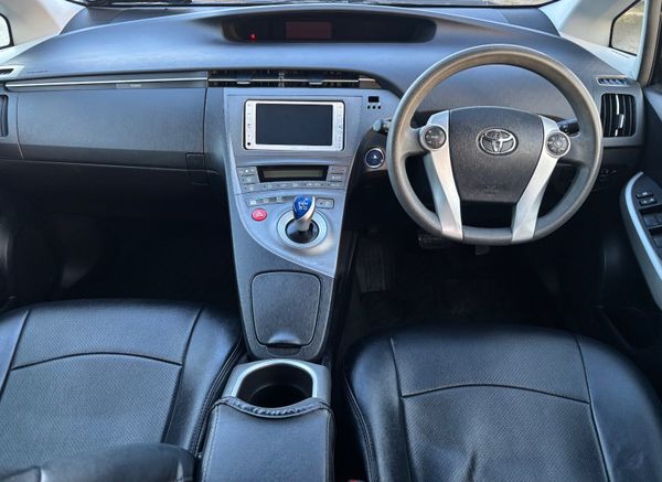 2014 Toyota Prius 1.8 VVT-I Hybrid Auto Nct 08/26 372140659