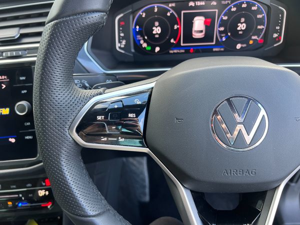 2020 (202) Volkswagen Tiguan R Line 2.0 TDI - Auto 372199453
