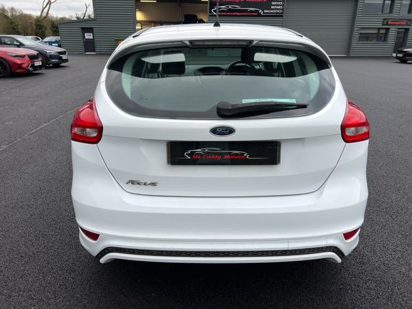 2015 Ford Focus Zetec S 1.5 TDCI 372199688