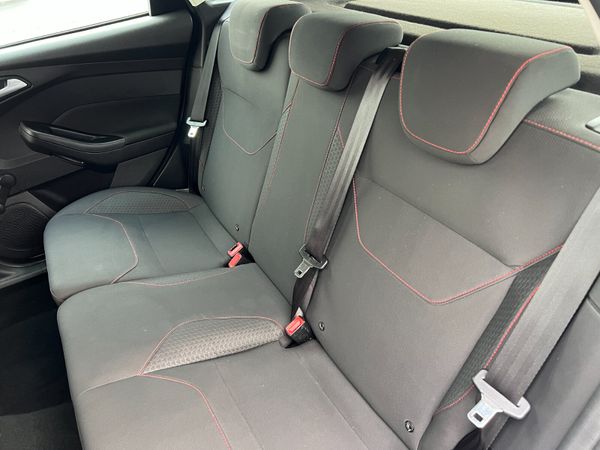 2015 Ford Focus Zetec S 1.5 TDCI 372199702