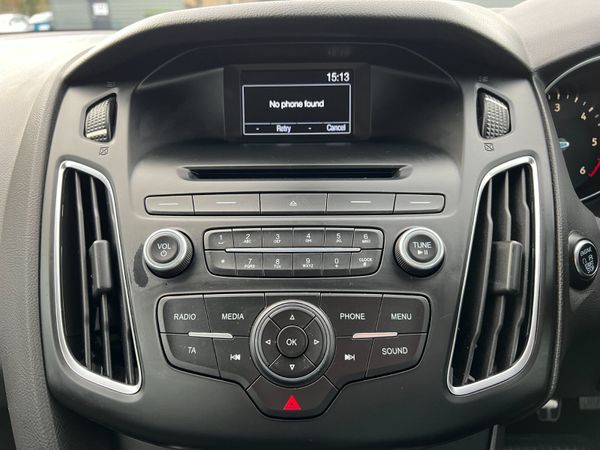 2015 Ford Focus Zetec S 1.5 TDCI 372199715