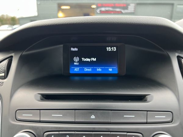 2015 Ford Focus Zetec S 1.5 TDCI 372199712