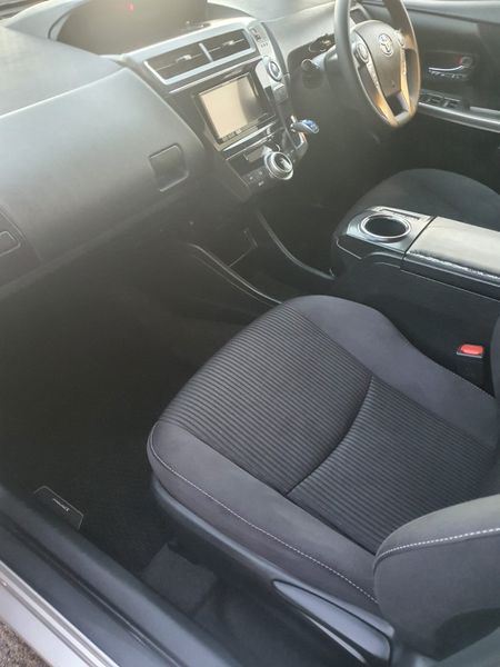 Toyota Prius / Alpha 5 Seater 372190831
