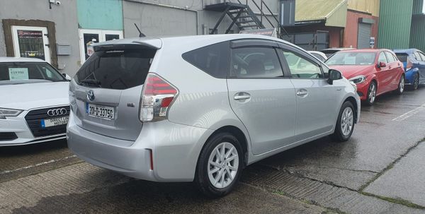 Toyota Prius / Alpha 5 Seater 372190840