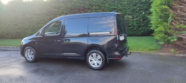 Volkswagen Caddy 2021 372216396