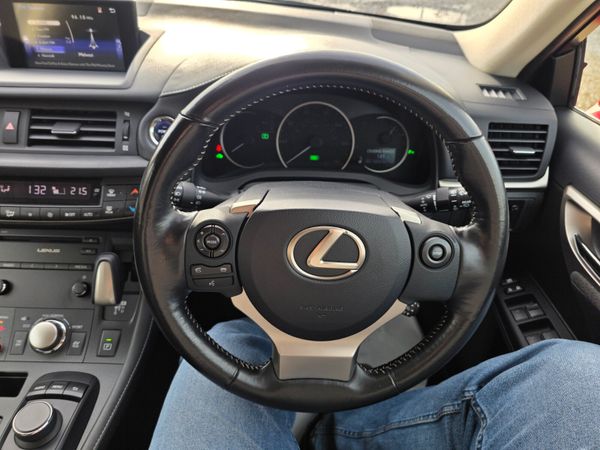 Lexus CT 200h 2016 372212371