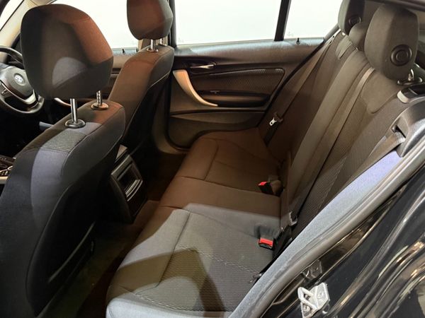 * DEPOSIT TAKEN * BMW 114i SE - Manual 372228485