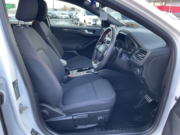 FORD FOCUS 1.5 ST-LINE AUTOMATIC ONLY 82,000 KMS 372256303