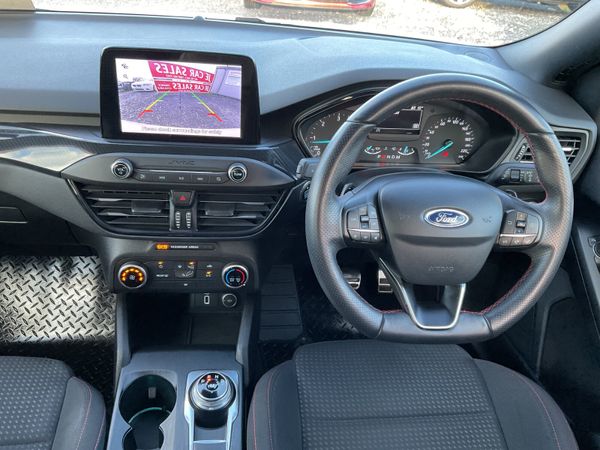 FORD FOCUS 1.5 ST-LINE AUTOMATIC ONLY 82,000 KMS 372256318
