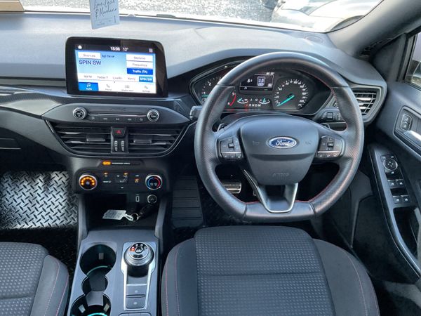 FORD FOCUS 1.5 ST-LINE AUTOMATIC ONLY 82,000 KMS 372256320