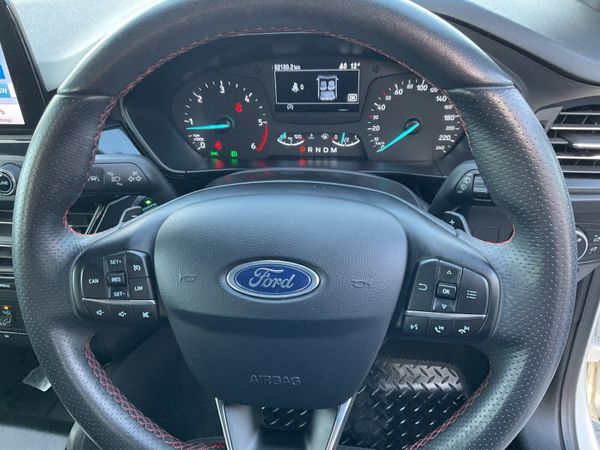 FORD FOCUS 1.5 ST-LINE AUTOMATIC ONLY 82,000 KMS 372256322