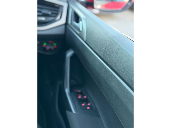 Volkswagen Polo TRENDLINE 1.0 MANUAL 5SPEED 80HP 5 372273078