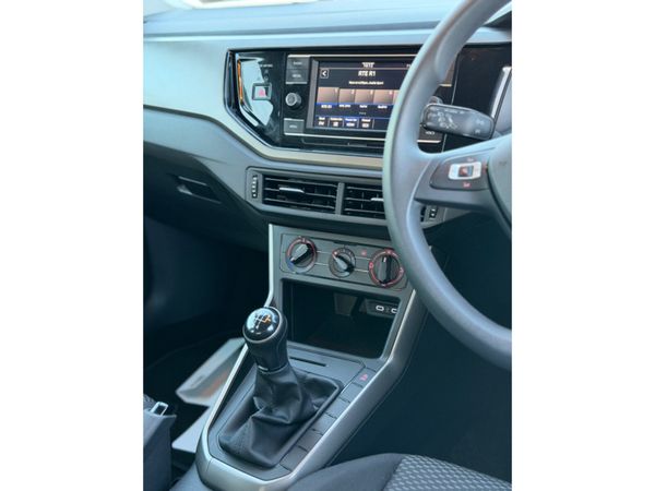 Volkswagen Polo TRENDLINE 1.0 MANUAL 5SPEED 80HP 5 372273080