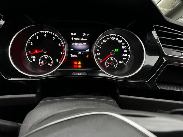 Volkswagen Touran HIGHLINE 1.4 DSG 7 Seater Auto 372283927