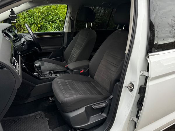 Volkswagen Touran HIGHLINE 1.4 DSG 7 Seater Auto 372283966