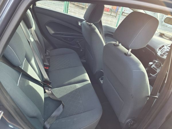 Ford Fiesta 2012 372295508
