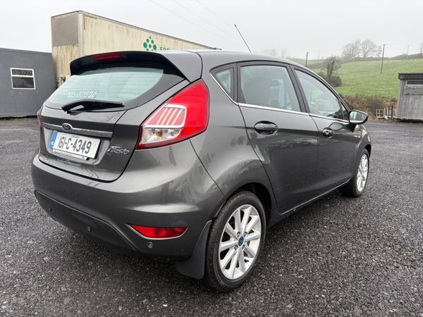 Ford Fiesta 2016 1.25 petrol low kms 372298859