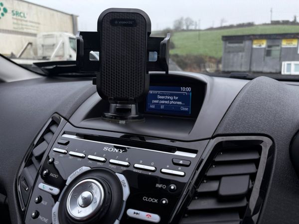 Ford Fiesta 2016 1.25 petrol low kms 372298909