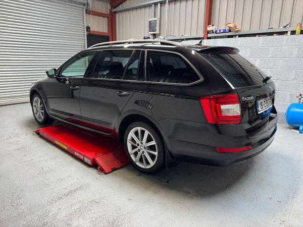 Skoda Octavia 2015  Estate  ! 372326349