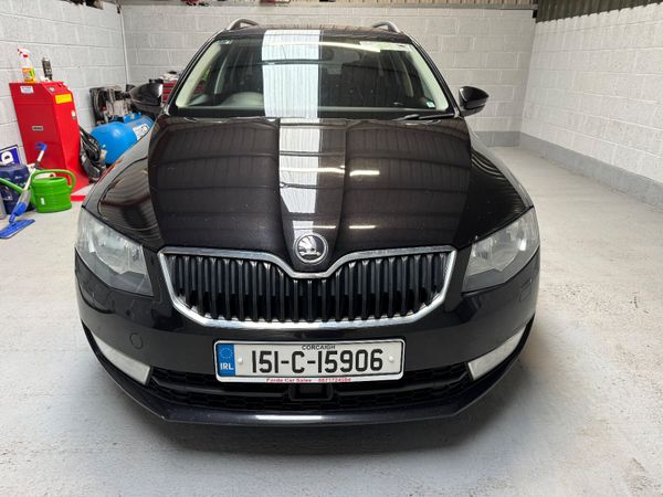 Skoda Octavia 2015  Estate  ! 372326355