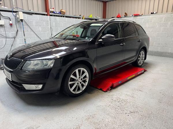 Skoda Octavia 2015  Estate  ! 372326352