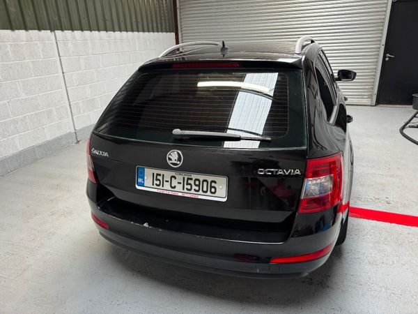 Skoda Octavia 2015  Estate  ! 372326364