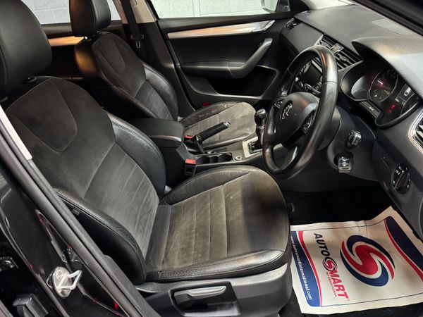 Skoda Octavia 2015  Estate  ! 372326368