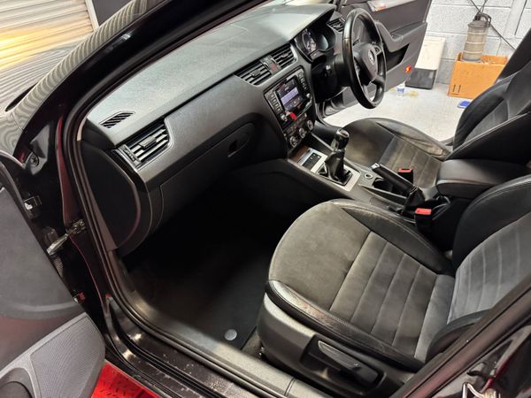Skoda Octavia 2015  Estate  ! 372326389