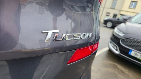 Hyundai Tucson AUTOMATIC 1 YESR WARRANTY 372334060