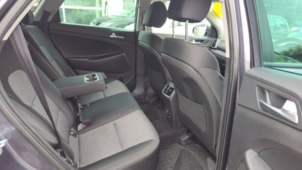 Hyundai Tucson AUTOMATIC 1 YESR WARRANTY 372334071