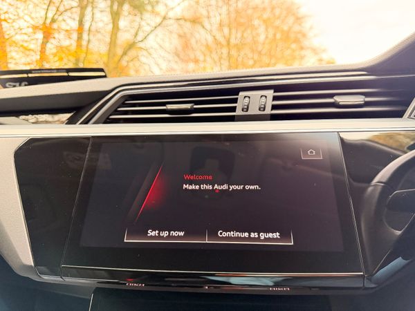 Audi e-tron 2021 50 Quattro 372354023