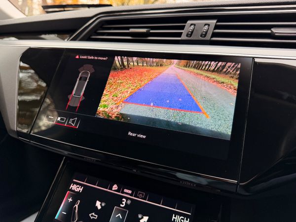 Audi e-tron 2021 50 Quattro 372354034