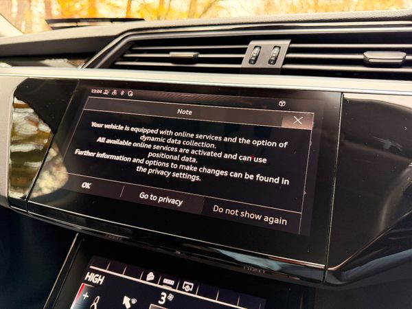 Audi e-tron 2021 50 Quattro 372354035