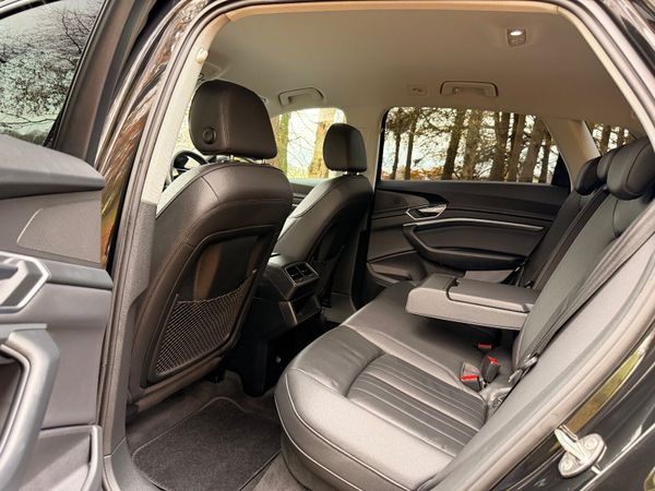 Audi e-tron 2021 50 Quattro 372354066