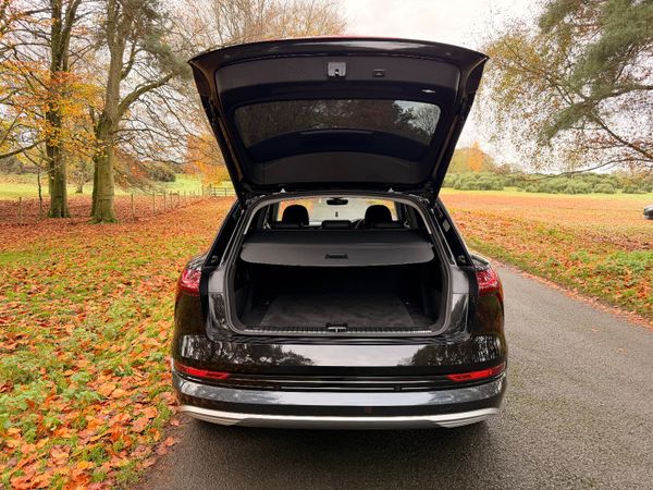 Audi e-tron 2021 50 Quattro 372354074