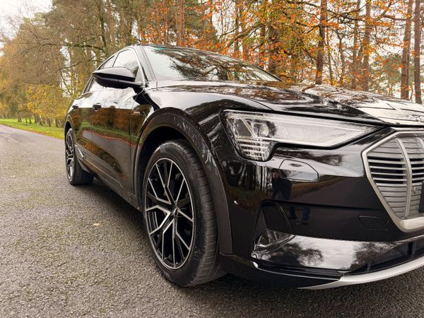 Audi e-tron 2021 50 Quattro 372354077