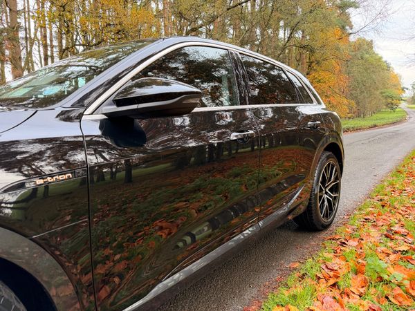 Audi e-tron 2021 50 Quattro 372354085