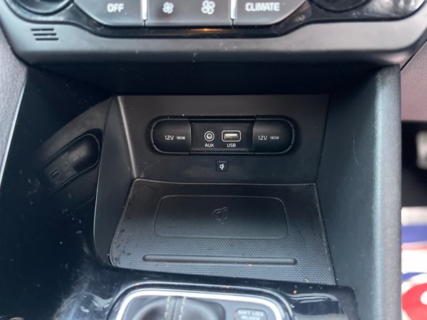 181 Kia Niro 1.6 Hybrid (EXCELLENT SPEC) 372352858