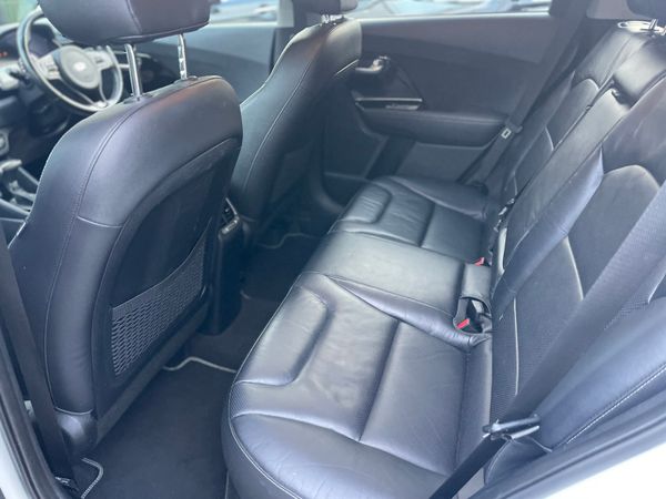 181 Kia Niro 1.6 Hybrid (EXCELLENT SPEC) 372352851