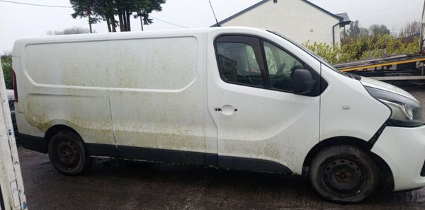 2015 RENAULT TRAFIC 1.6 DIESEL FOR BREAKING 372352944