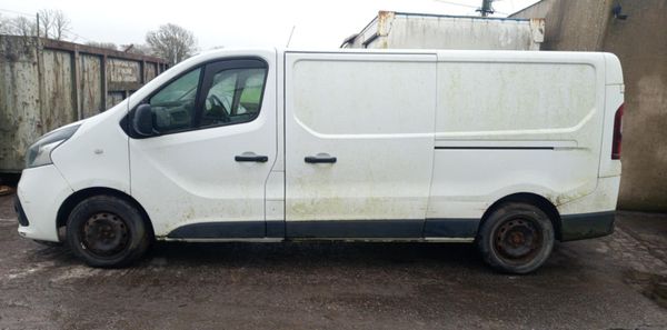 2015 RENAULT TRAFIC 1.6 DIESEL FOR BREAKING 372352943
