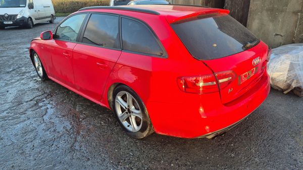 2012 AUDI A4 ESTATE 2.0D DIESEL FOR BREAKING 372353108