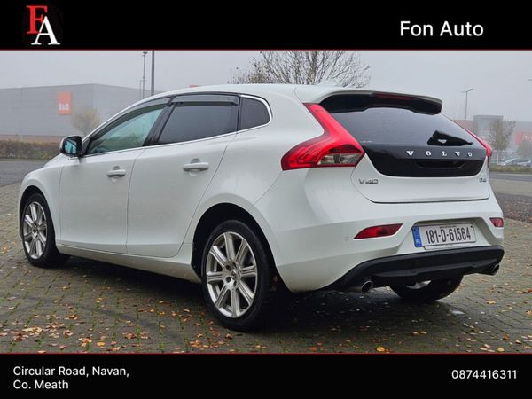 Volvo V40 2.0 DIESEL AUTOMATIC D4 MOMEMTUM HATCHBA 372375134